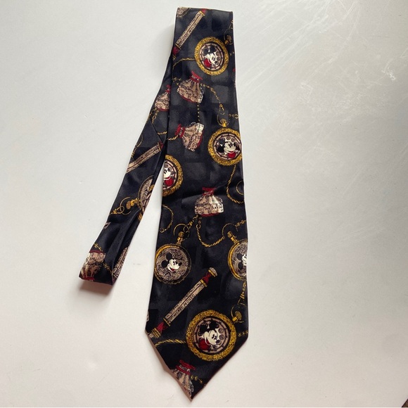 Vintage Disney Mickey & Co. Atlas Neck Tie Design Gothenburg Sweden 100% Silk - Picture 1 of 5